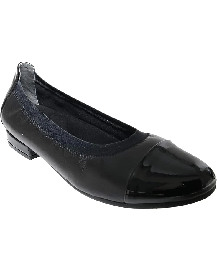 David Tate Nicole | Flats 3 David Tate Nicole | Flats